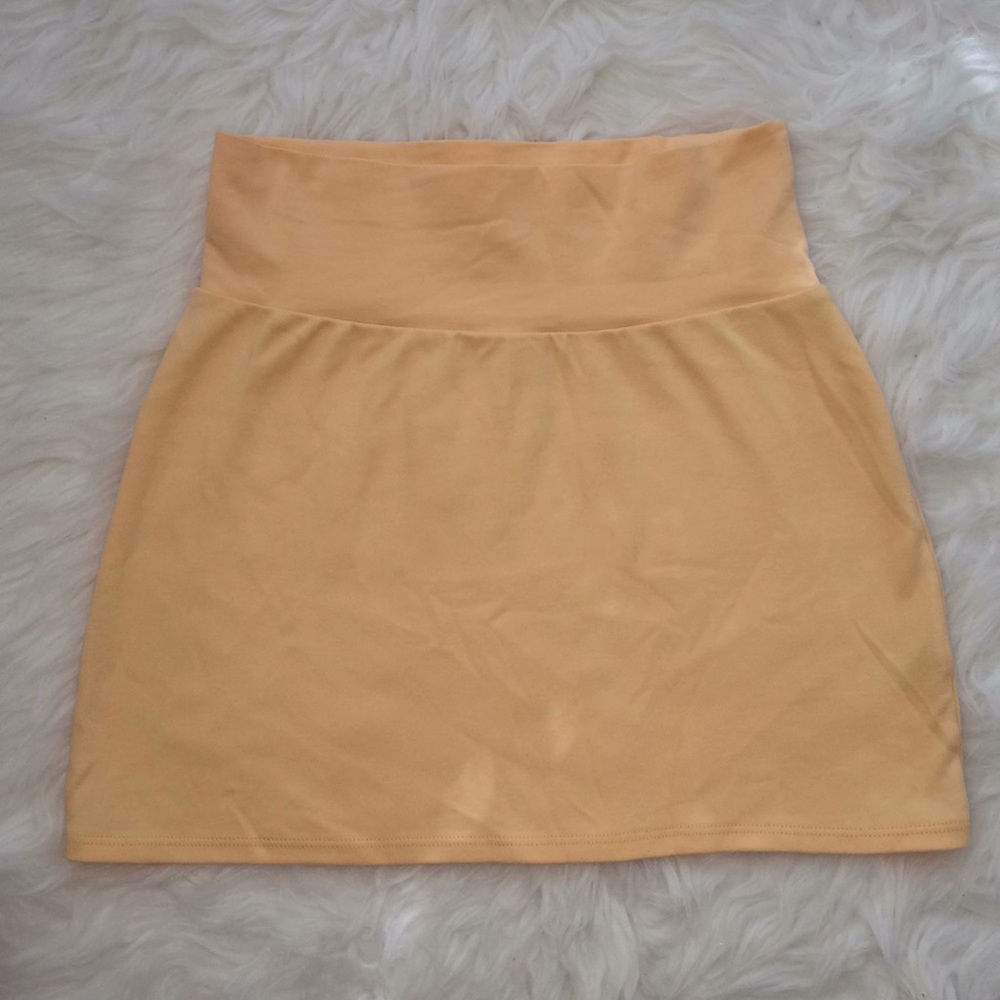 💛 American Apparel Mini Skirt